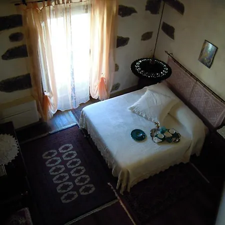 Casa Castori Oda ve Kahvaltı 3*