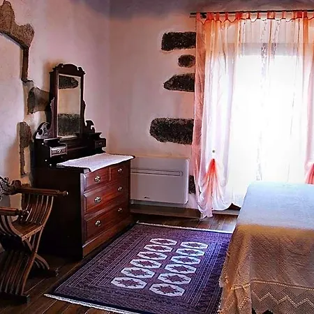 לינה וארוחת בוקר Casa Castori 3*