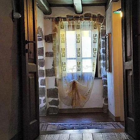 Casa Castori 3* מקומר