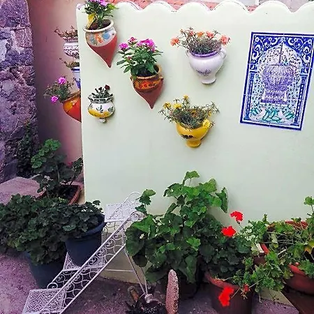 Casa Castori לינה וארוחת בוקר 3*